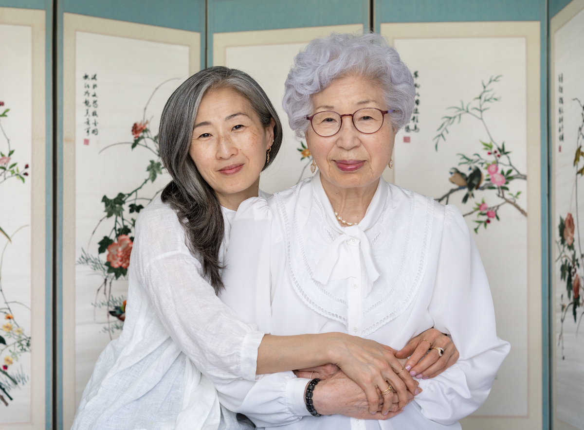 Cameo: Juliana Sohn