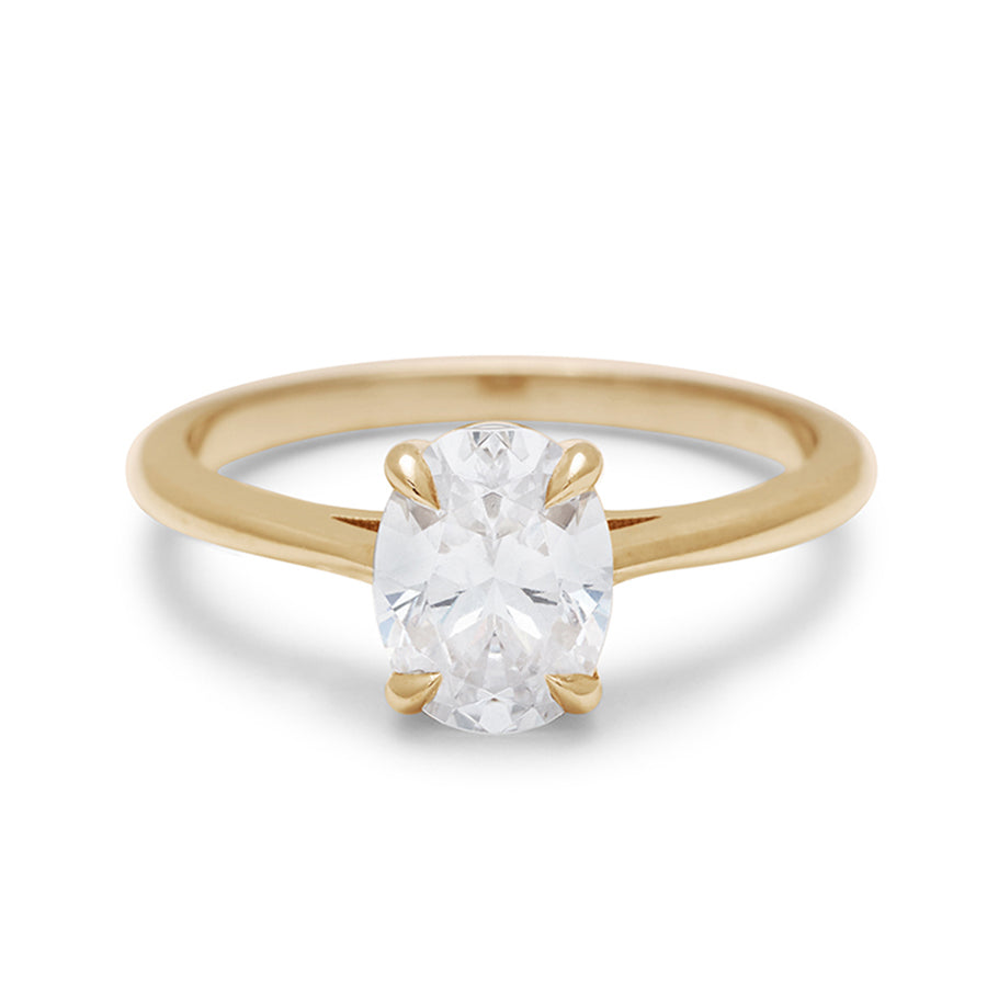 A solitaire brilliant cut oval 1.00ct lab white diamond set in yellow gold., Yellow Gold