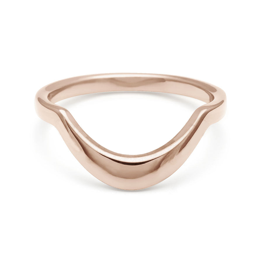 A solid gold tapered band set in rose gold., Rose Gold