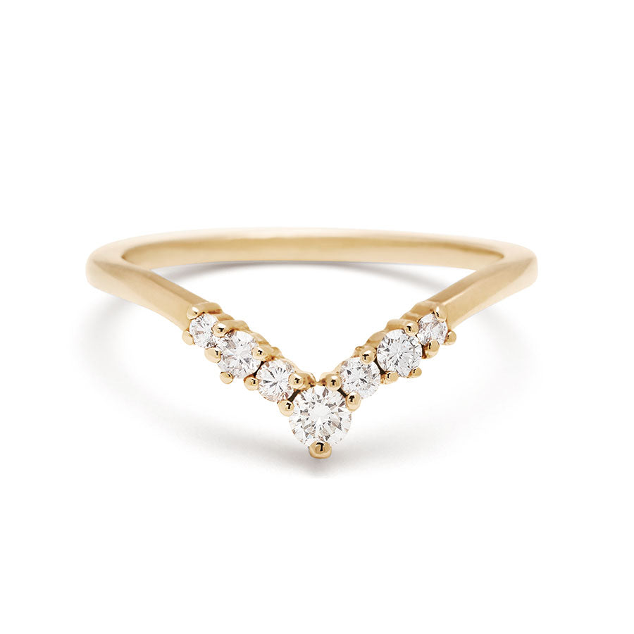 A band with white diamonds in ascending size set in yellow gold., Yellow Gold