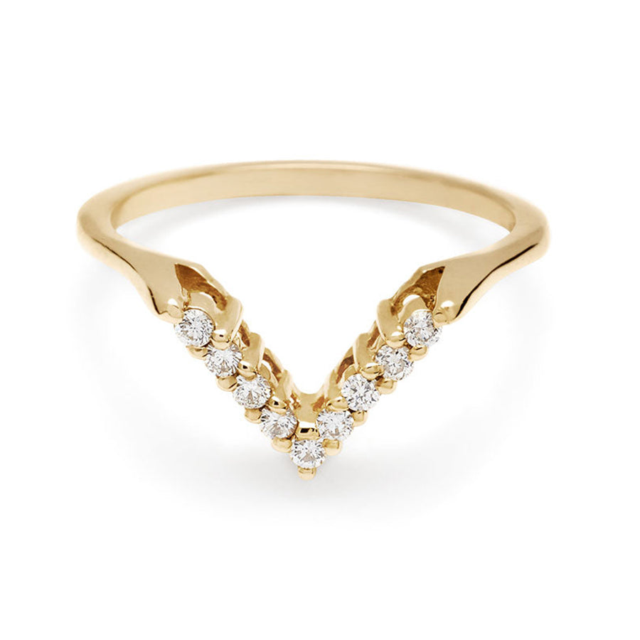 A band with 9 round white diamonds set in yellow gold., Yellow Gold