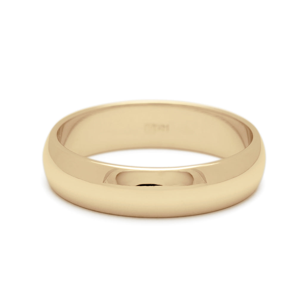 A 5mm classic round band set in yellow gold., Yellow Gold