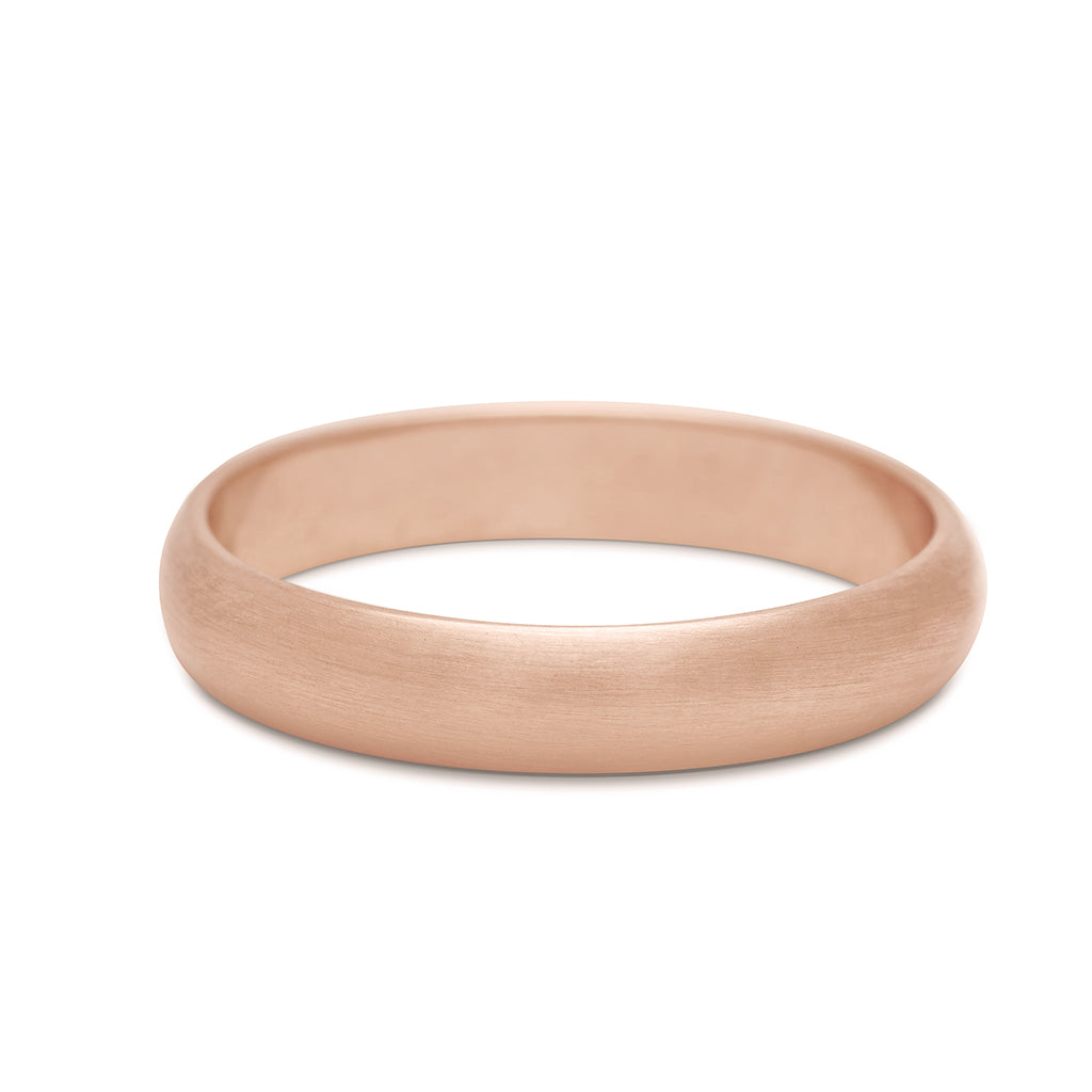 A 4mm classic round band with a brushed finish set in rose gold.