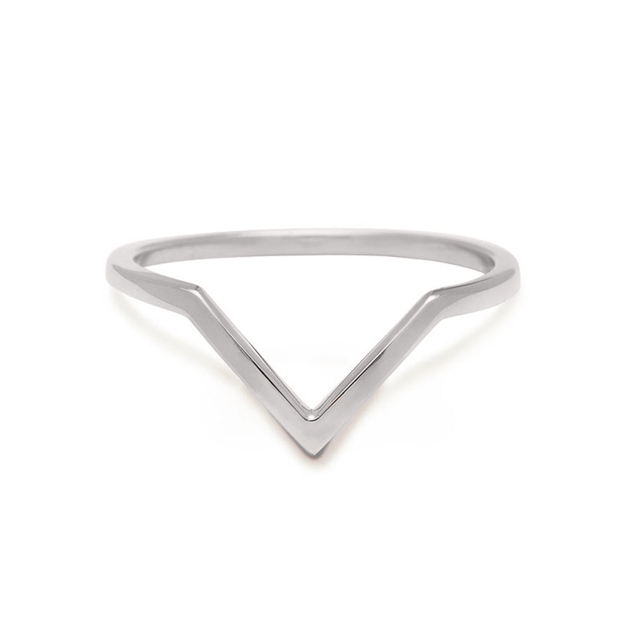 A chevron shaped band in solid gold set in white gold., White Gold