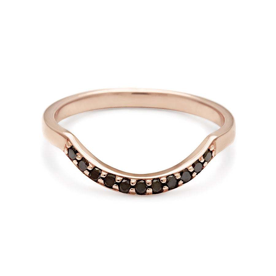 A diamond dusted curve band with black diamonds set in rose gold., Rose Gold