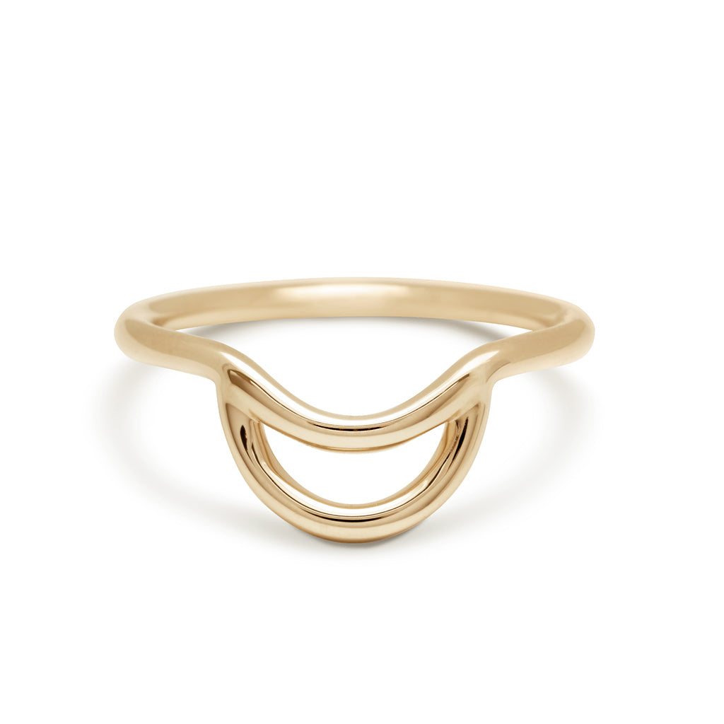 A helios band in solid gold set in yellow gold., Yellow Gold