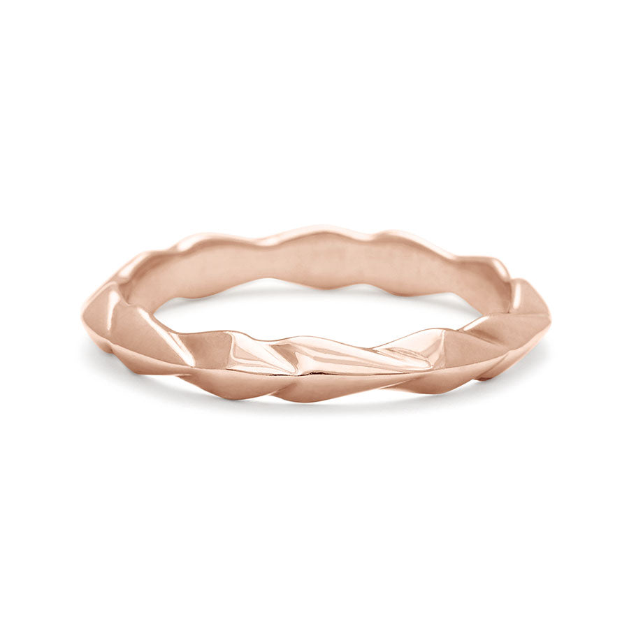 A straight band with leaf like definition set in rose gold., Rose Gold