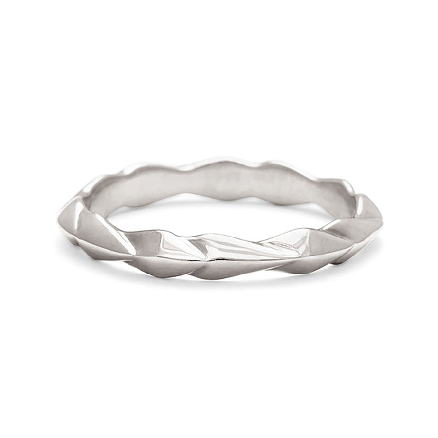 A straight band with leaf like definition set in white gold.