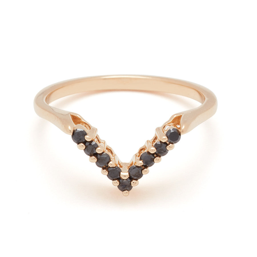 Chevron Band - Yellow Gold & Black Diamonds
