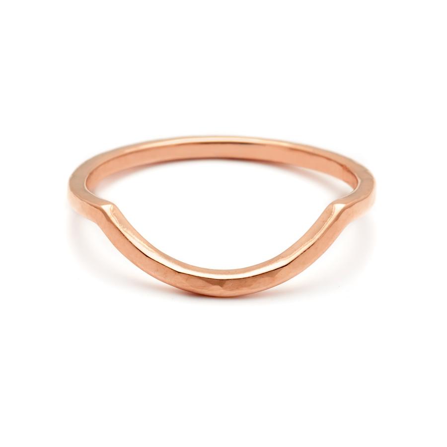 A curved solid hammered gold band set in rose gold., Rose Gold